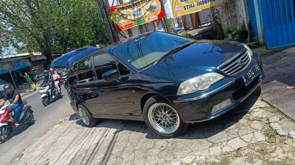 Honda Genio Langka Merah Metalic Limited