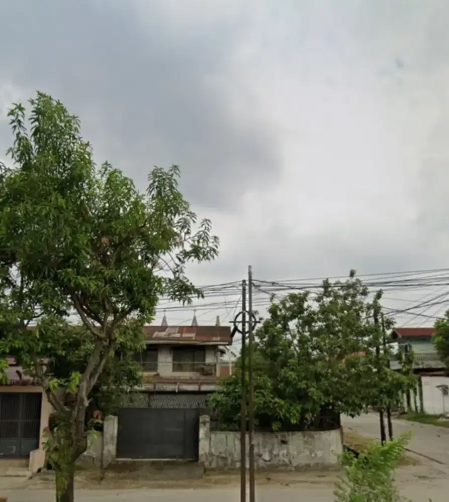 Dijual rumah tingkat 2 dan luas