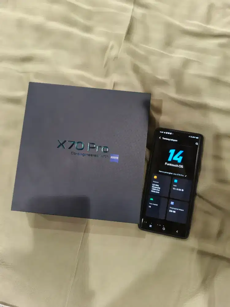 Vivo X70 Pro 12+8 ( 20GB ) 256GB 5G