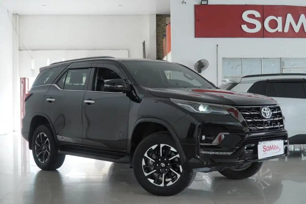 FORTUNER 2.8 VRZ GR SPORT 4X2 AT 2022