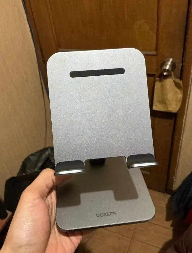 Stand Hp atau Tablet Metal UGreen Kokoh Banget
