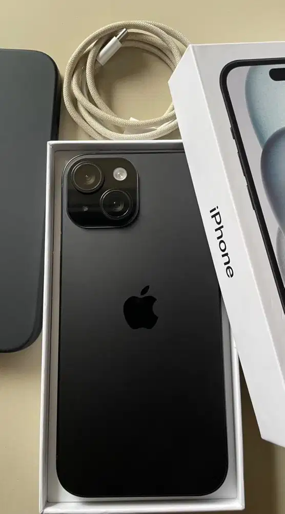 iPhone 15 128GB