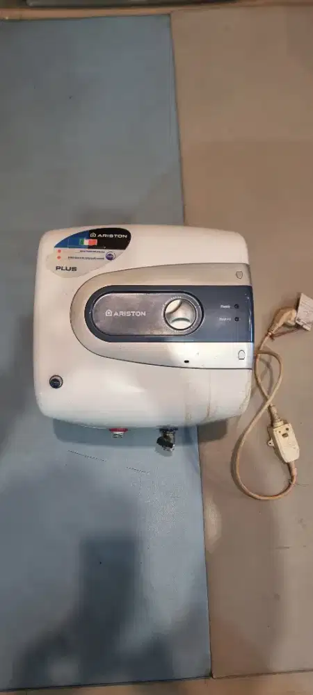 Water heater ariston T1 pro 15 liter