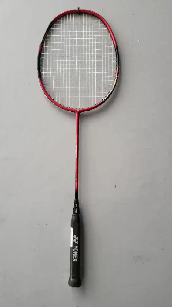 Raket badminthon merk YONEX ori achsaber 73 bonus senar tinggal pakai