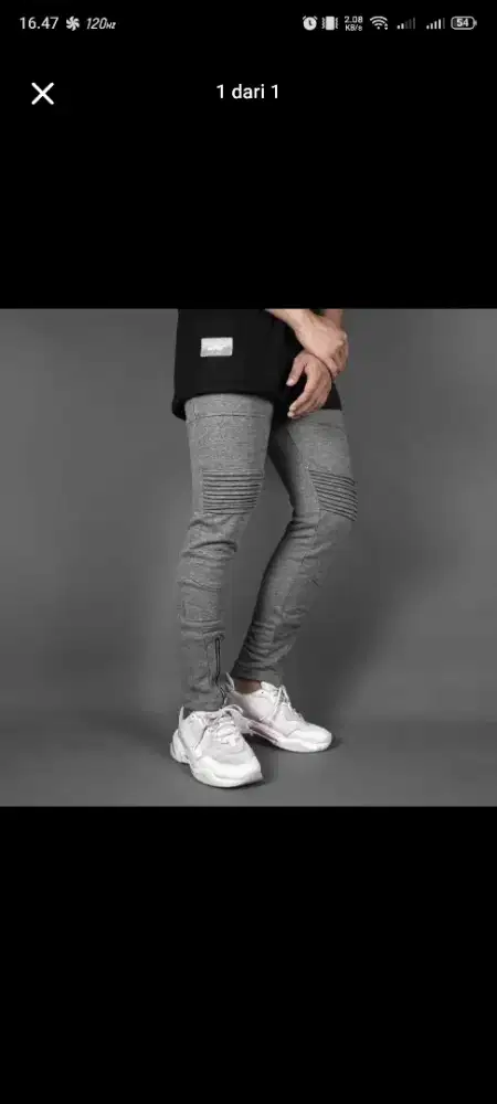 Jogger Pants On street