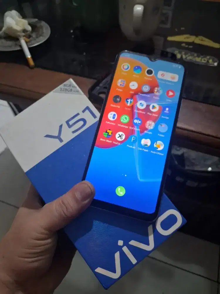 Dijual hape Vivo y51 ram 8/128gb lengkap . TT/Mahar mangga