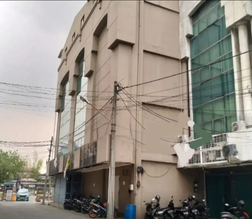 Dijual Ruko 3 Lantai Royal Sunter