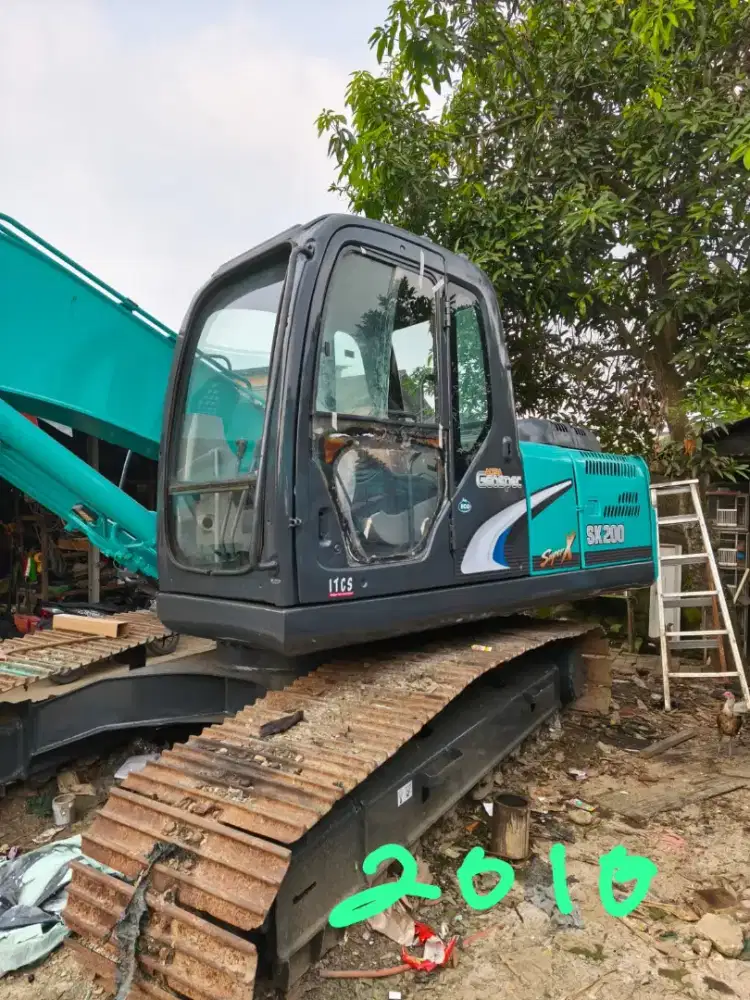 JUAL EXCAVATOR 2010 MURAH