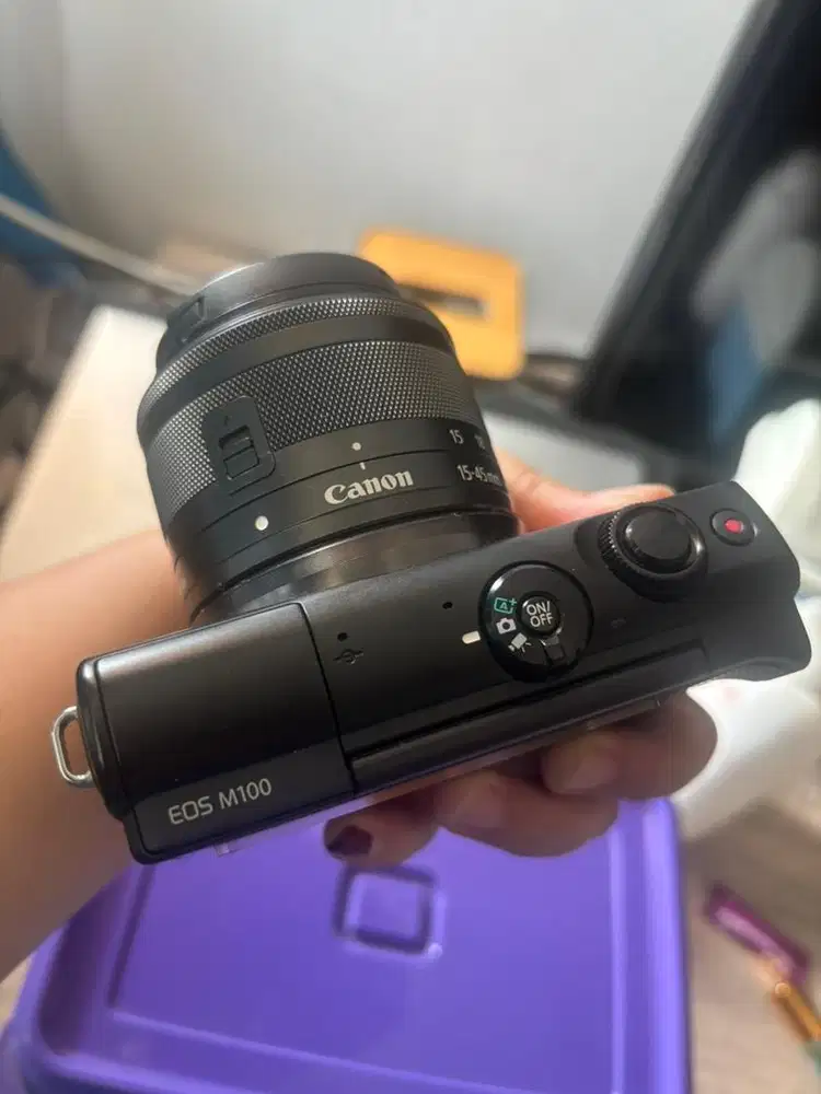 Kamera canon eos m 100