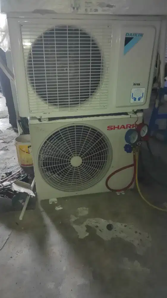 Outdoor ac ½PK Sharp & Daikin