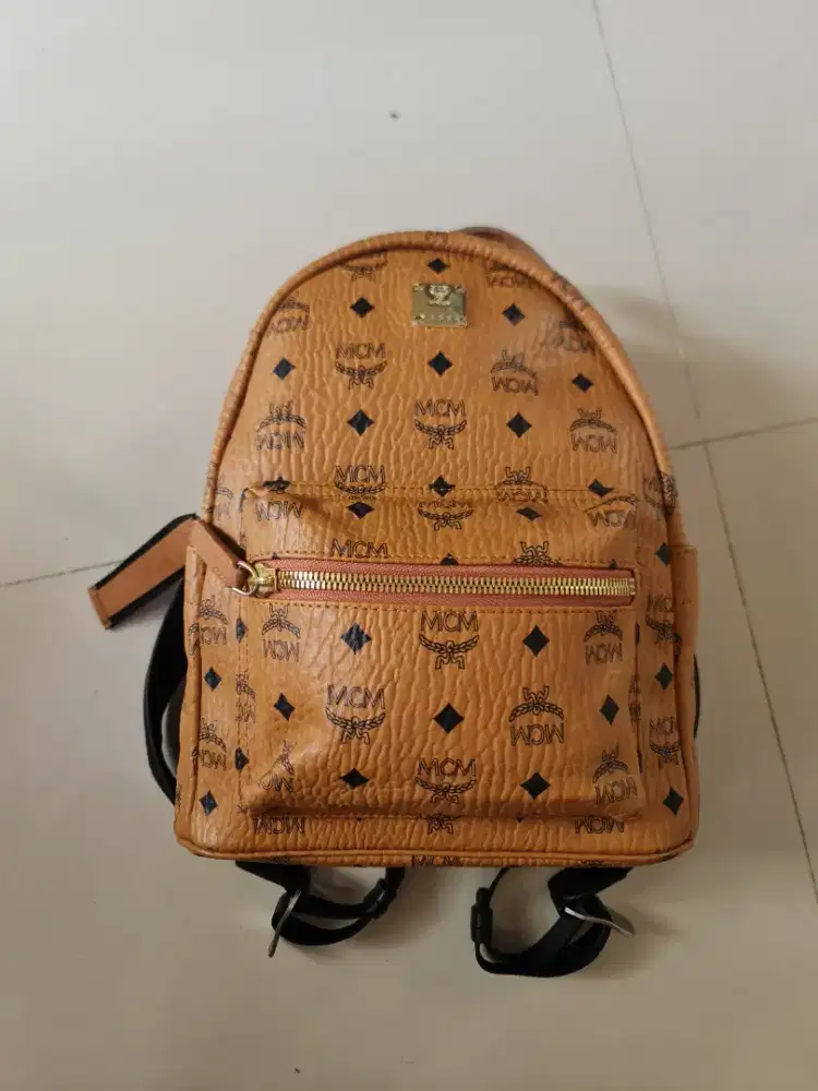 Tas Ransel Wanita MCM Munchen Kulit Asli Backpack (M) Cognac Authentic