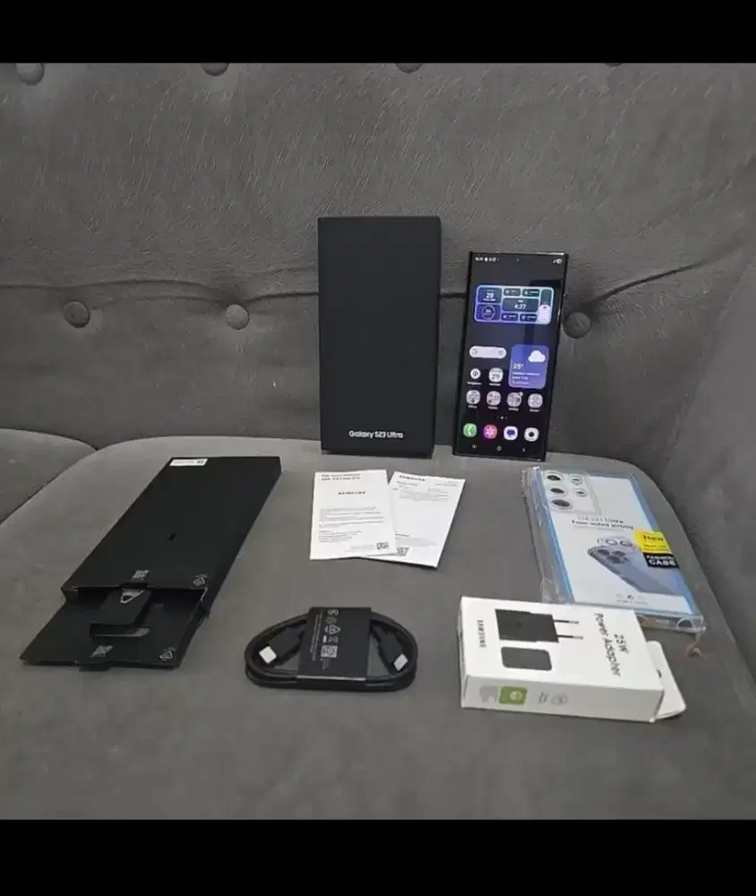 Samsung S23 Ultra Sein 12/512 Fullset ori  (minus dikit)
