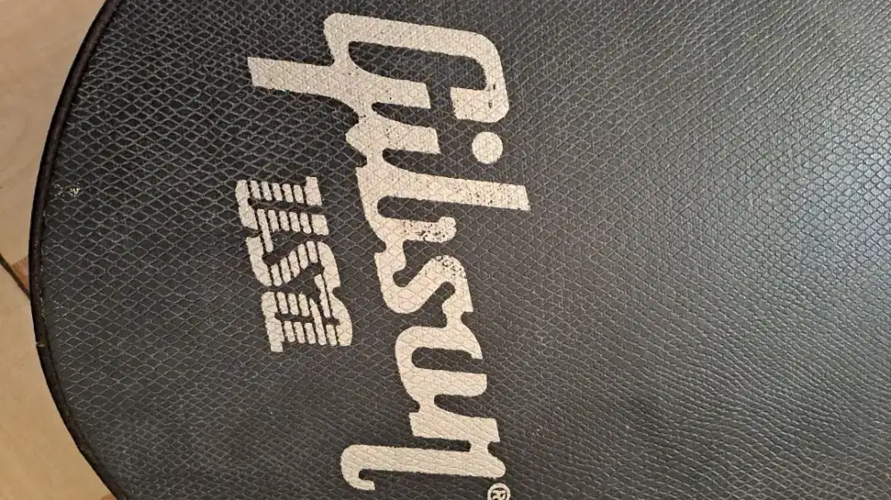 Gitar gibson les paul 2013