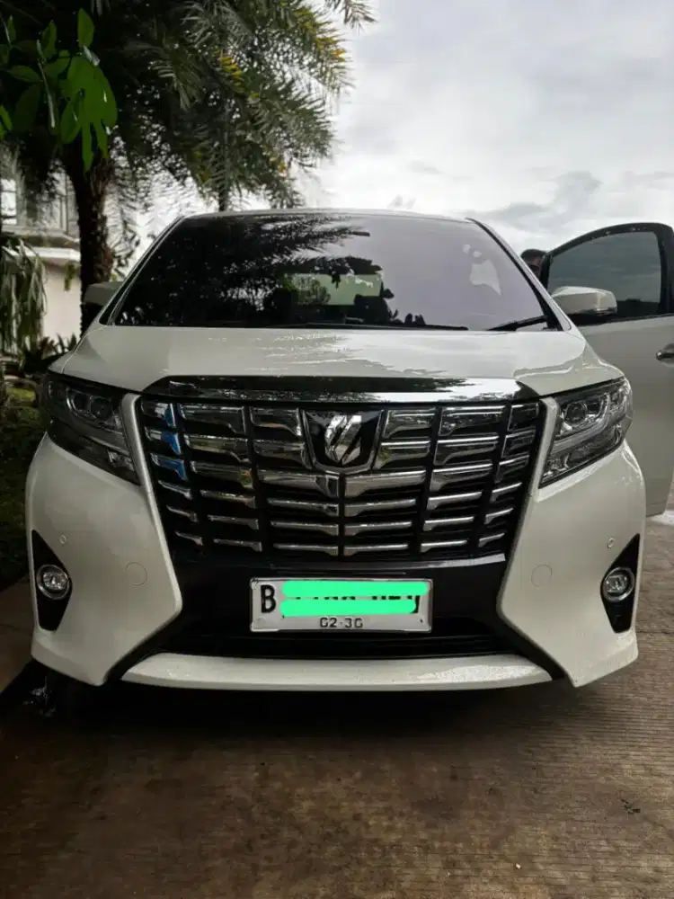 Alphard Q 3.5 2017