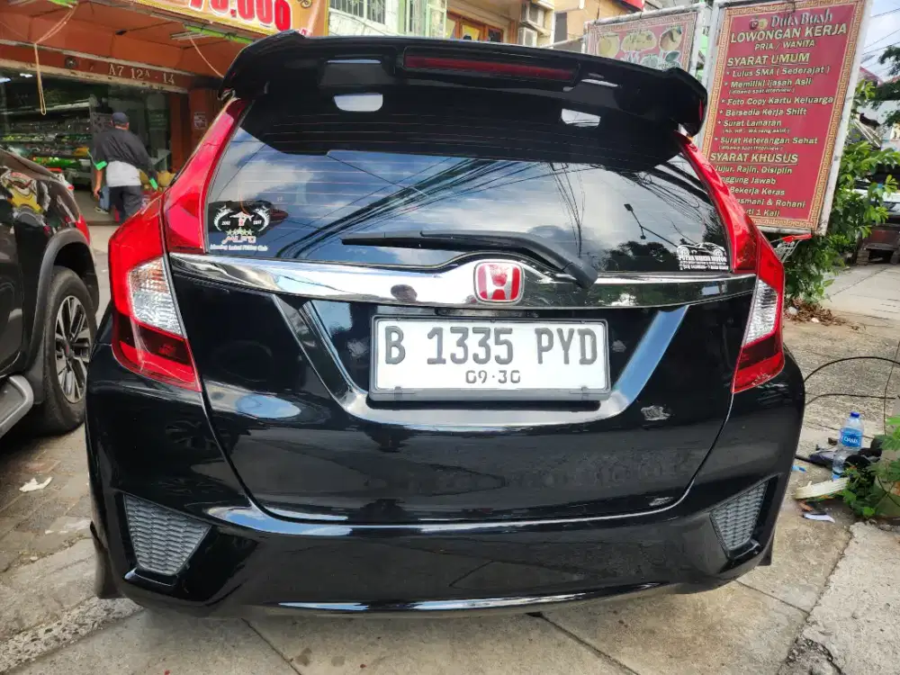 HONDA.  JAZZ. RS.  AT. 15
