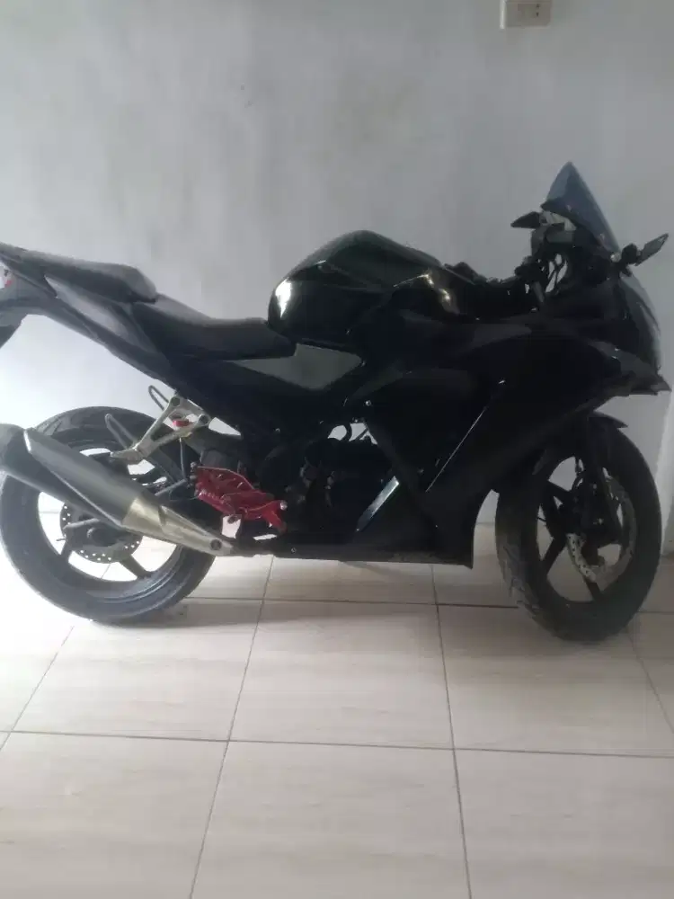 Jual motor honda CBR 150
