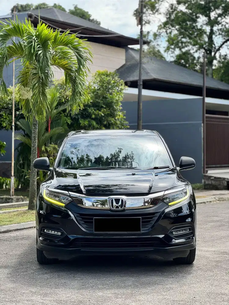 HR-V SE AT 2019||2018