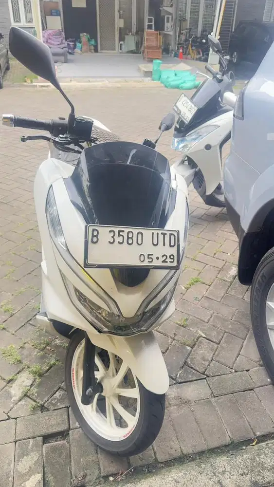 jual pcx 150cc warna putih mutiara
