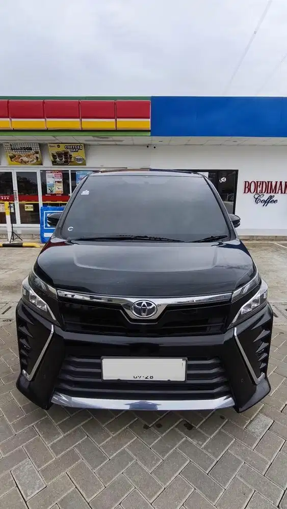 Toyota Voxy 2.0