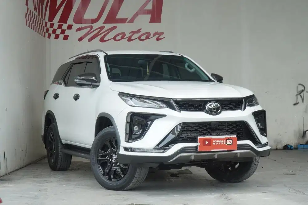 TOYOTA VRZ 2.8 LEGENDER A/T 2024