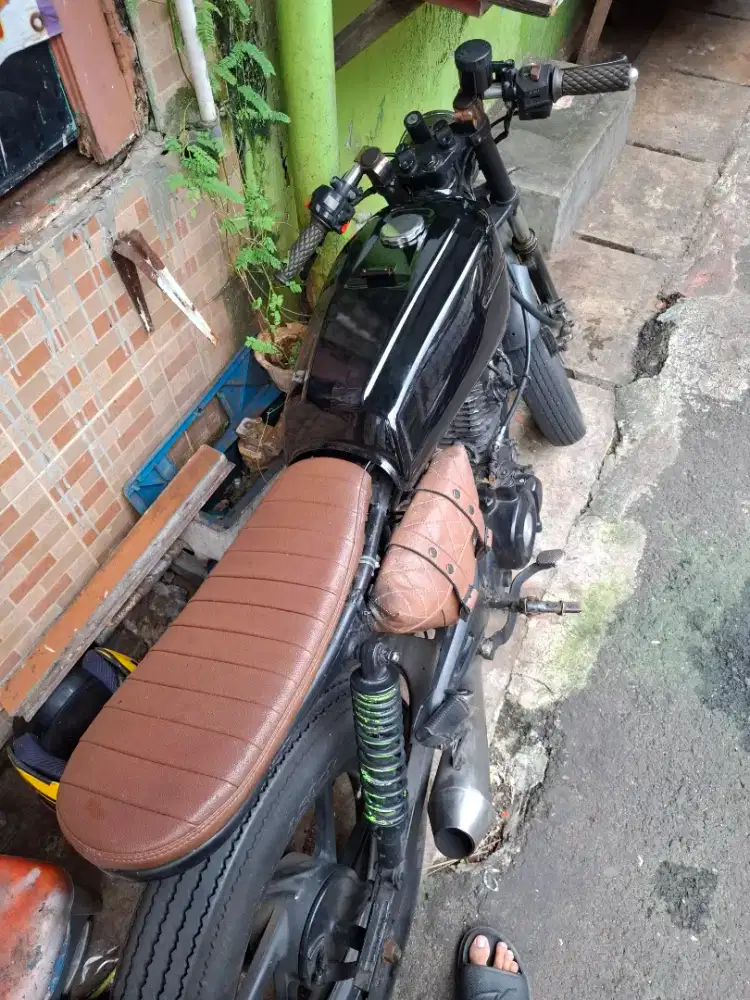 motor custom caferacer 180cc