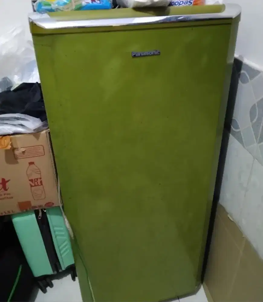 Dijual kulkas panasonic NR-A192