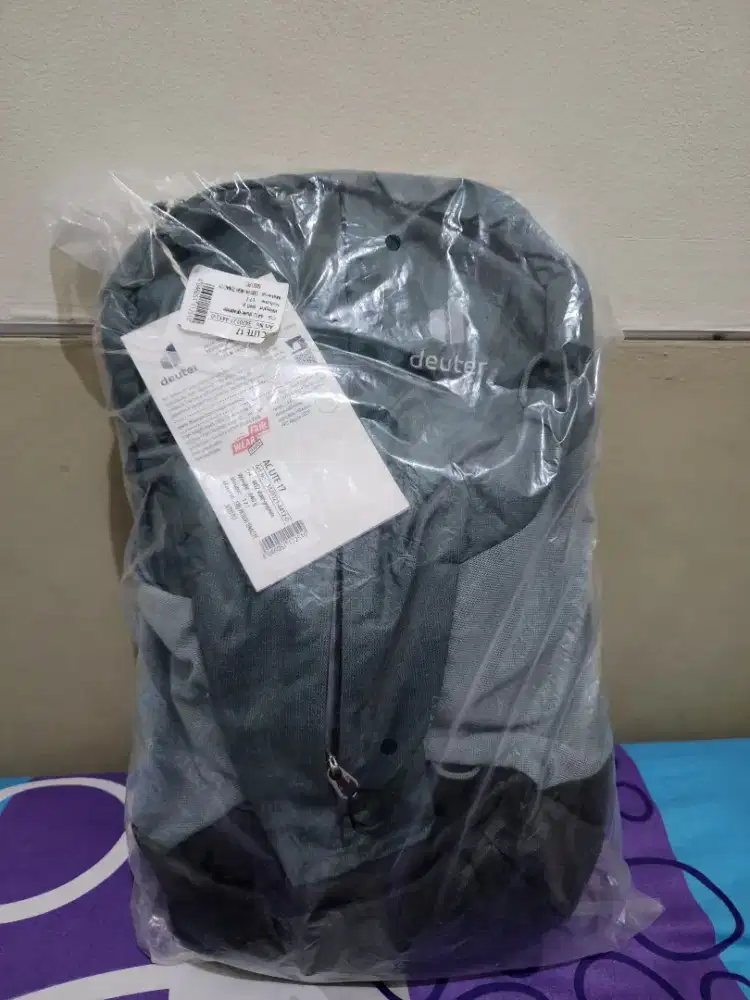 Dijua!! Tas Daypack merk Deuter Ac Lite 17 L warna blue