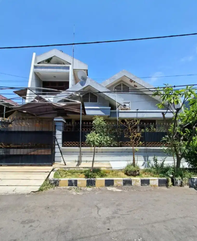 Dijual Rumah Dharmahusada Indah Utara