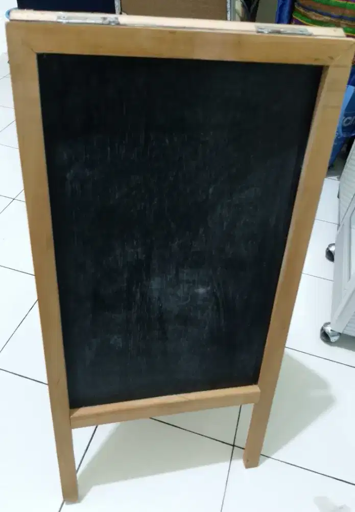 Di Jual Papan tulis standing menu cafe