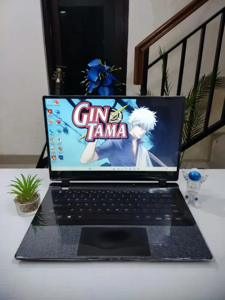 Avita Essential NE14A2 V19 Superslim [SSD]