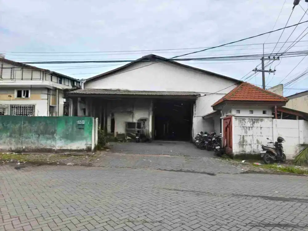 Gurang bagus Raya Manukan Kulon dekat tandes margomulyo, tol, suri mulia