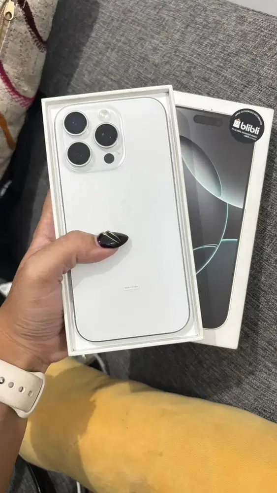 Iphone 16pro 256 on maret 2027