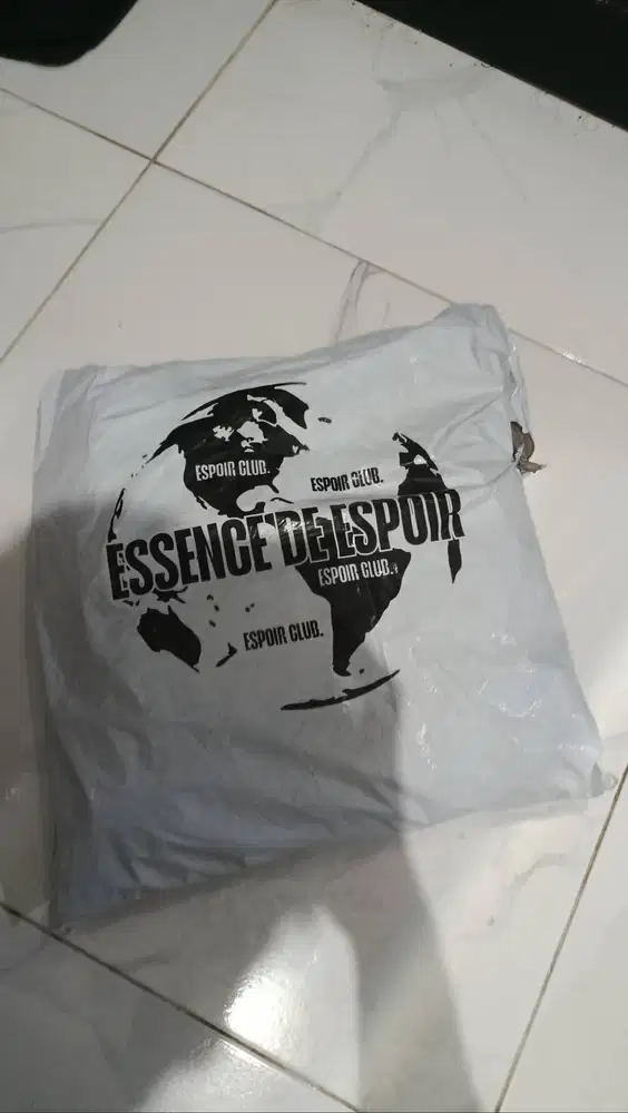 HOODIE PREMIUM ESSENCE DE ESPOIR