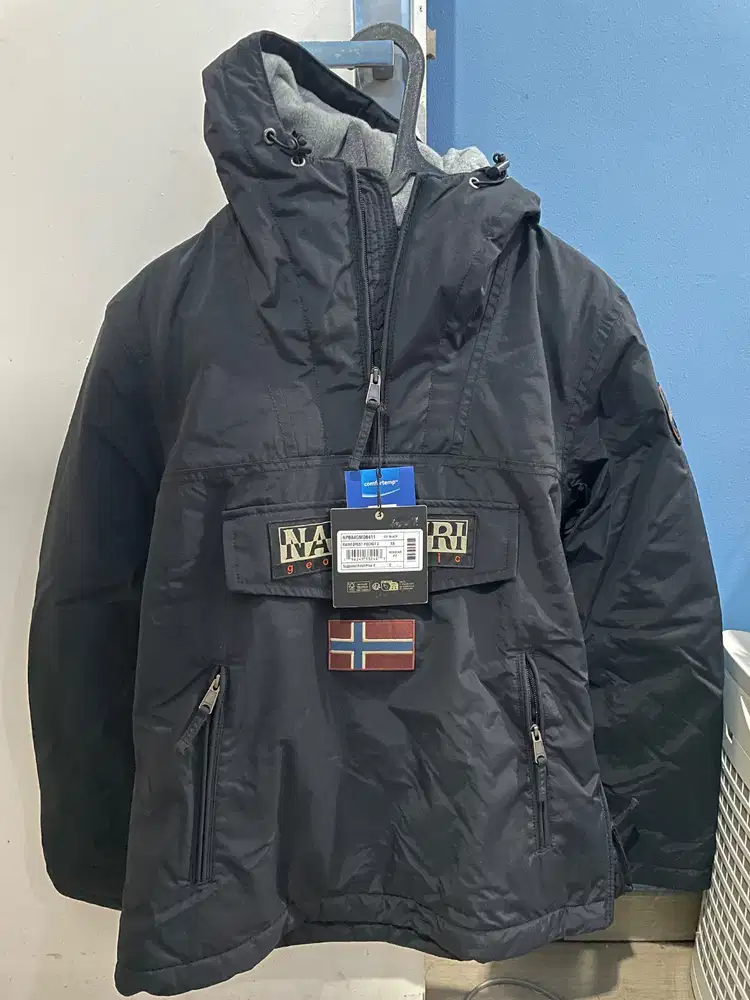 Jaket Napapijri Rainforest Pocket 2 Size XS Kondisi Baru