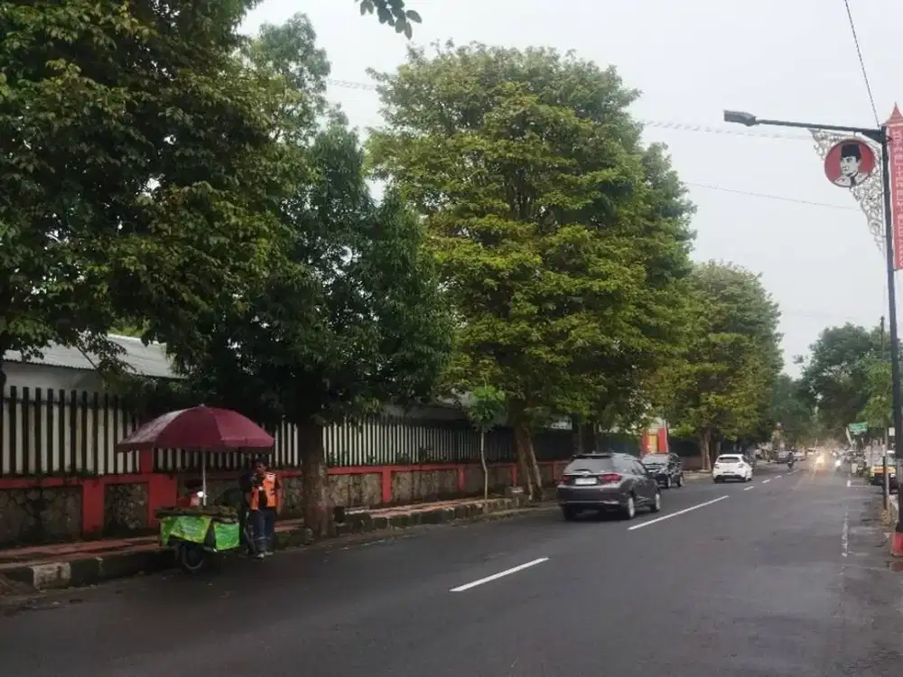 DIJUAL CEPAT MURAH LELANG EX PABRIK HITUNG TANAH SAJA DI JALAN RAYA KOTA BLITAR  CASH ONLY