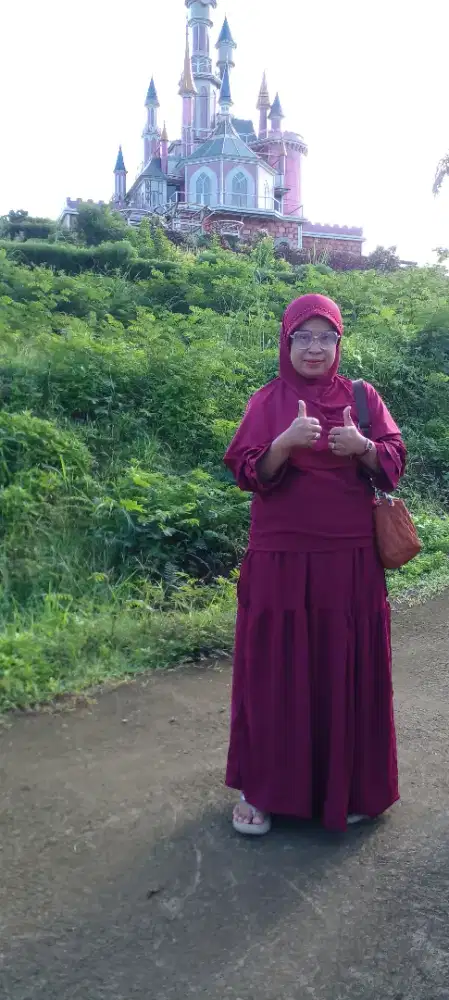 baju muslim dan kerudung