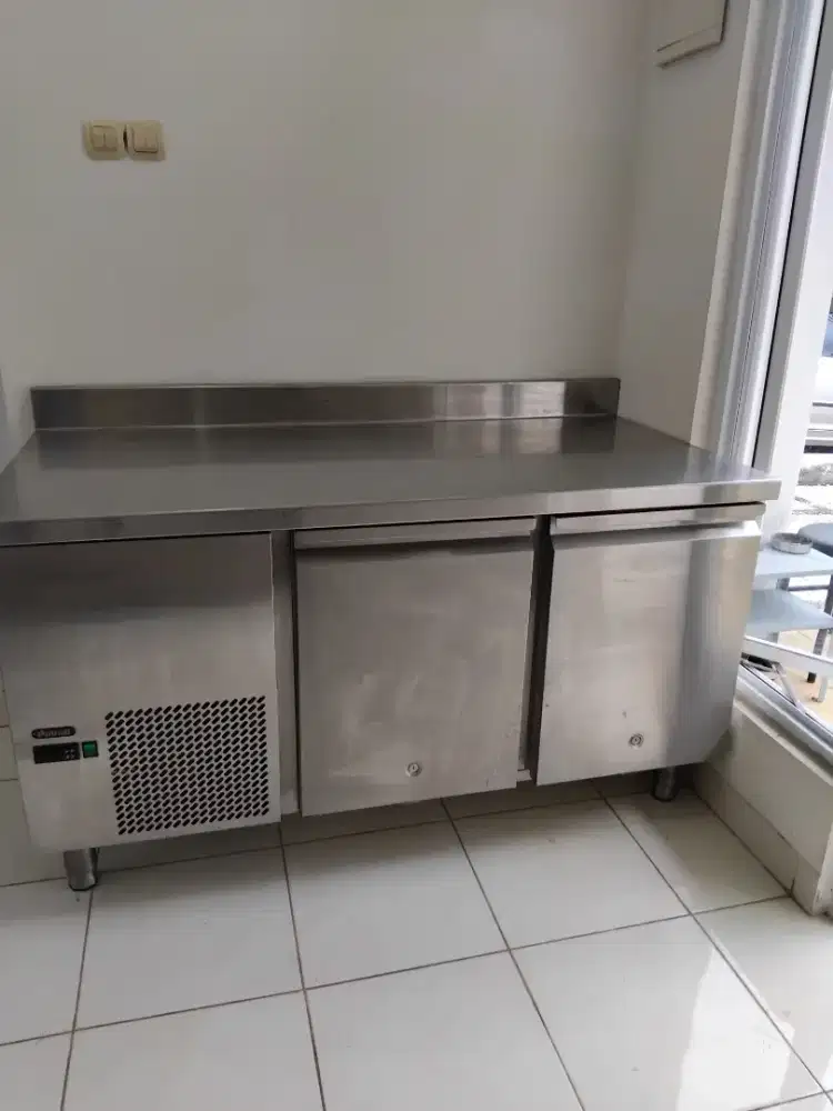 Undercounter Chiller, Merk NAYATI