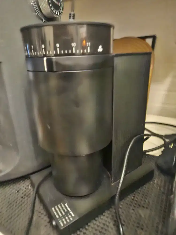 Grinder Opus Conical Burr Hitam