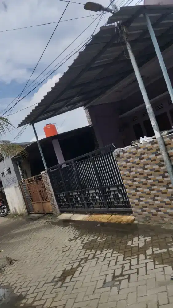 DiButuhkan ART MENGINAP / Tinggal Dalam