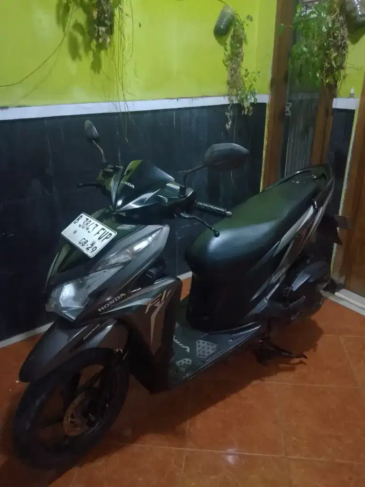 Vario KZR 2014 idling stop