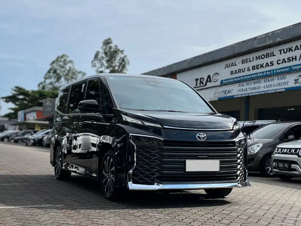 SIAP MUDIK!! TOYOTA VOXY 2.0 AT MATIC 2023 HITAM