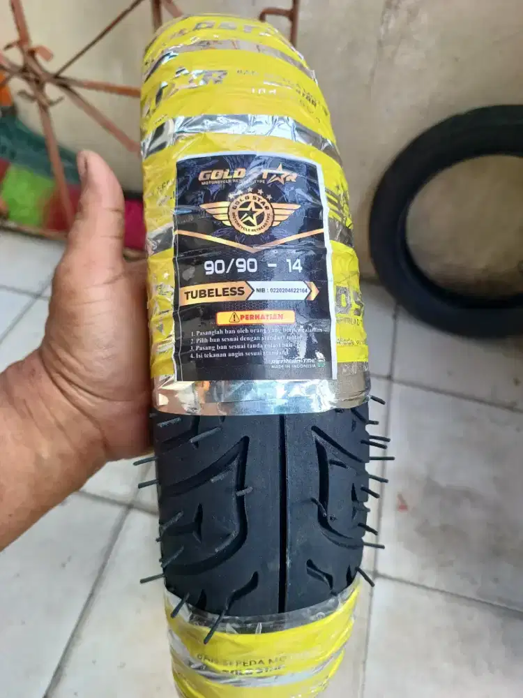 1 AN 170 NEET  90/90/14 TUBLES.  MERK GOLD STAR  COD HALTE SMK 48 AJ