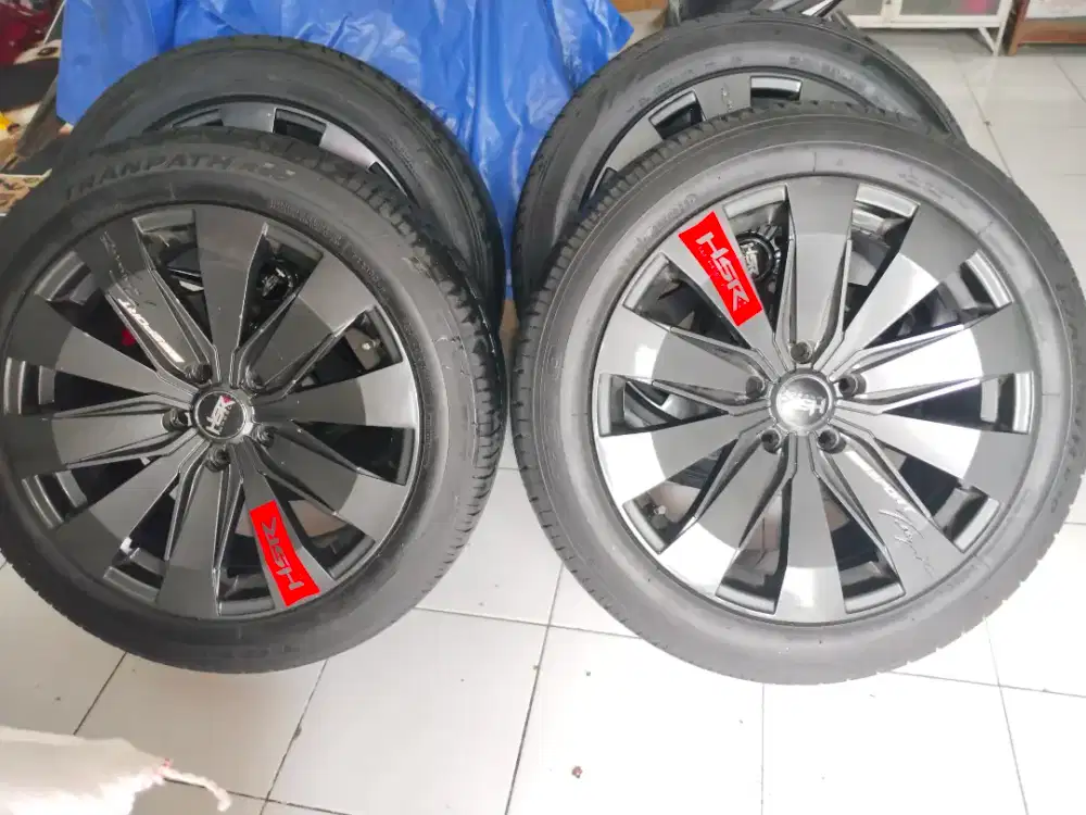 Velg hsr ring 18 pcd 5x114 innova masuk