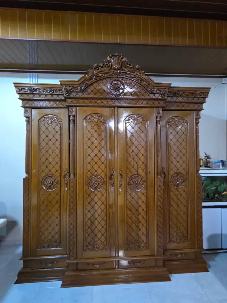 Lemari Jati Lemari Pakaian Kayu Jati Ukir Kokoh