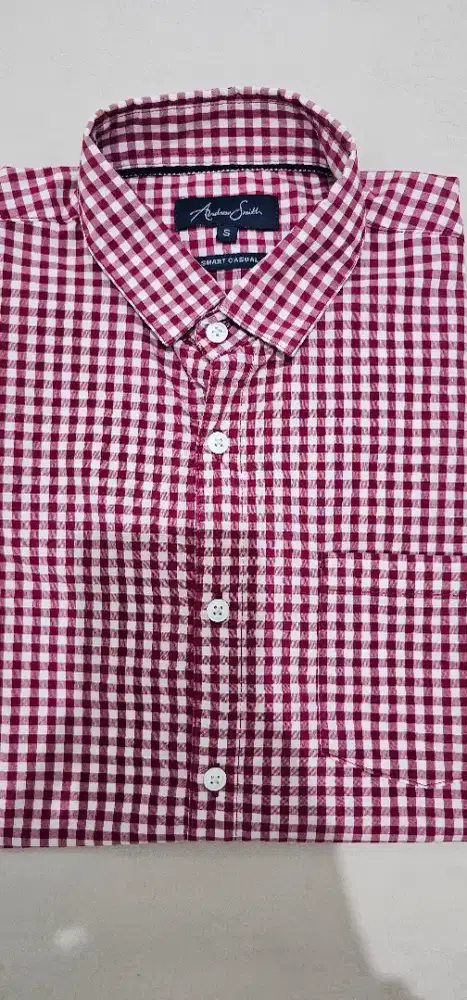 Jual hem lengan pendek, warna merah kotak kotak, merek Andrew Smith.