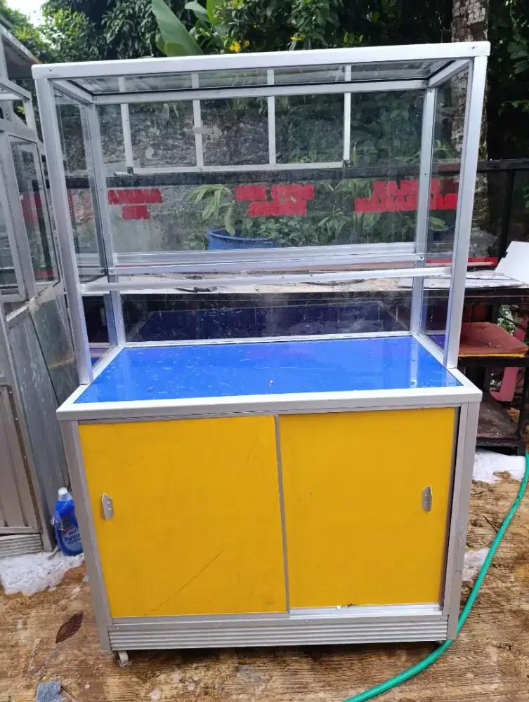 Jual Etalase grobak second, Lok pamulang barat, Tangerang Selatan