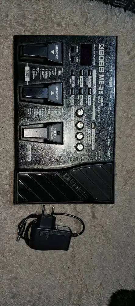 Multi Efek Digital Boss ME 25