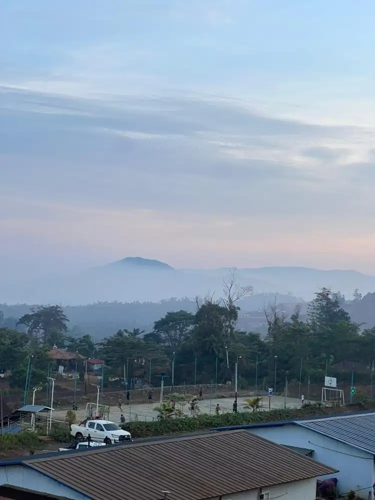 Pembantu & momong anak