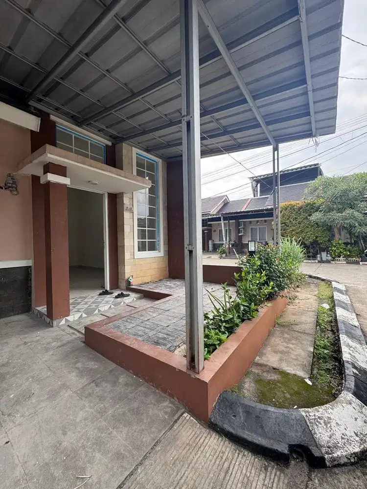 Dijual RUMAH HOOK LT.102 LB.36 Perum Kepuh Persada Resindence Karawang