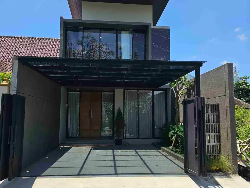 RUMAH MEWAH JOGJA FURNISHED DEKAT SEKOLAH BUDI MULIA JL.TAJEM MAGUWOHARJO WEDOMARTANI NGEMPLAK SLEMAN YOGYAKARTA